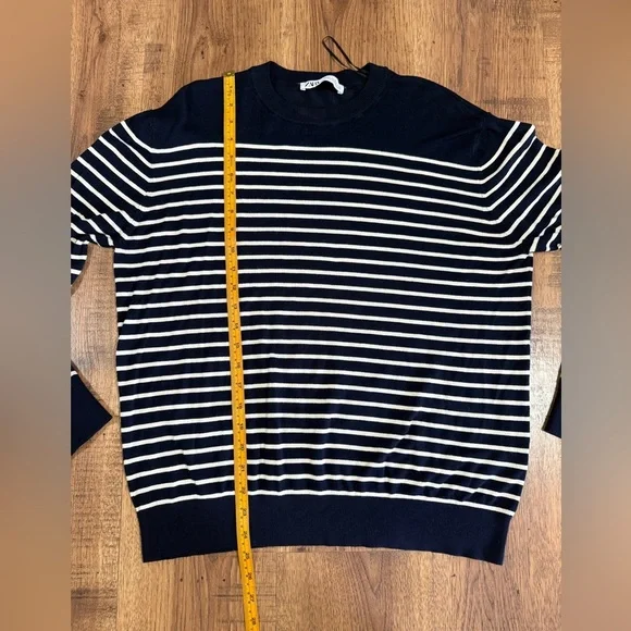 ZARA Navy and White Striped Women's Sweater zs XL - Picture 5 of 7
